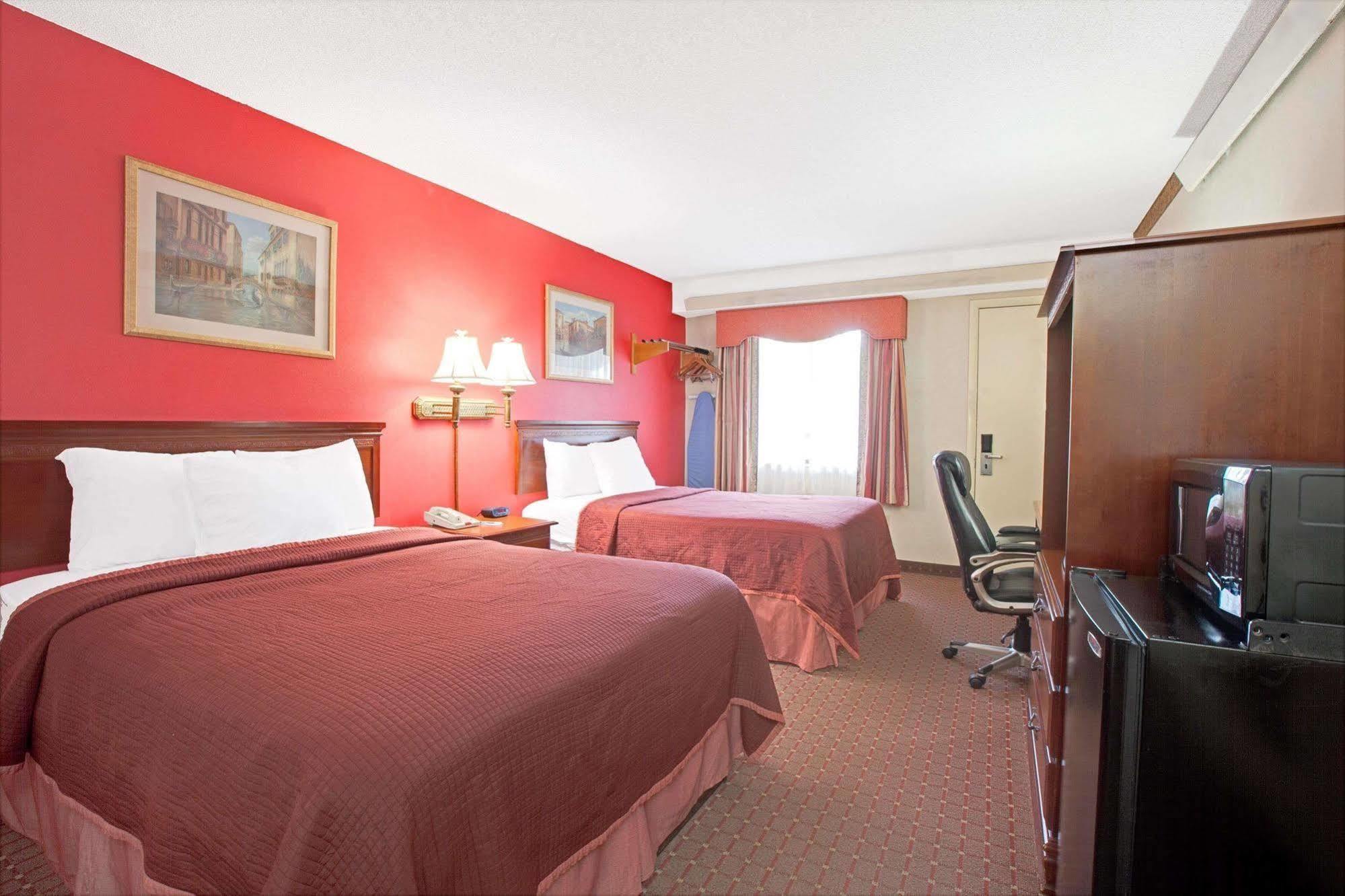 Travelodge By Wyndham Parsippany Exterior foto